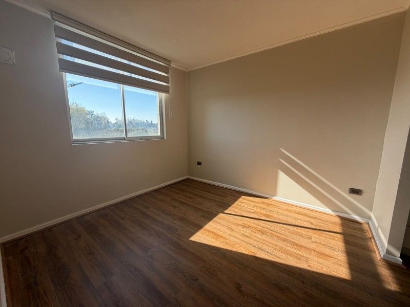 Arriendo Departamento 3D 2B Con Estacionamiento Cumbres de C