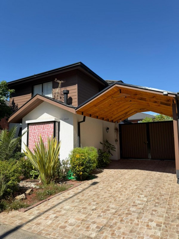 Vendemos Casa Remodelada en Villa Barcelona