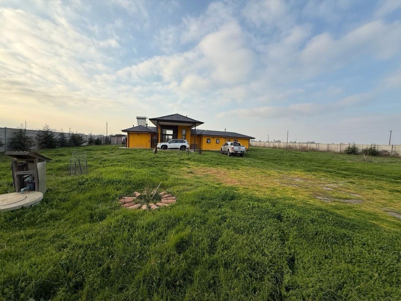 Vende Casa en Loteo Laurel de Oro, Camino A Coihueco 7,5Km