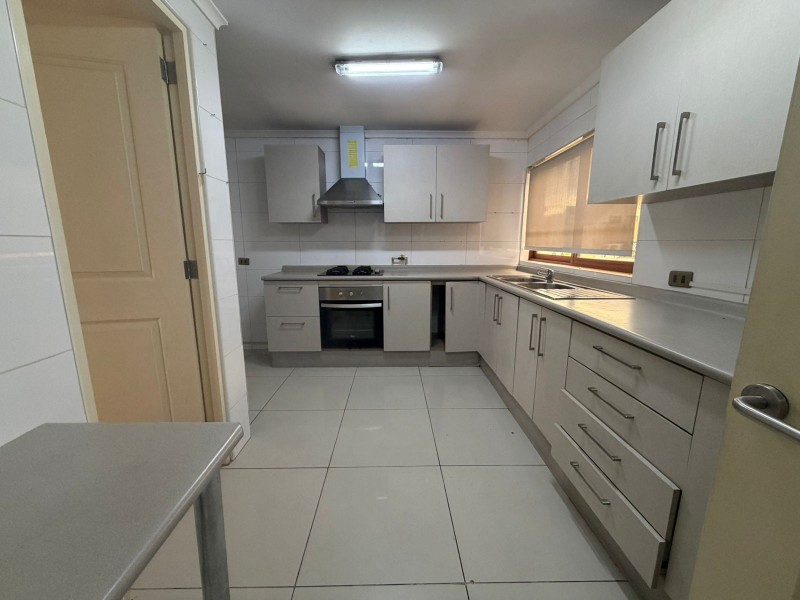 1. Se Vende Casa Con Piscina y Quincho en Quilamapu