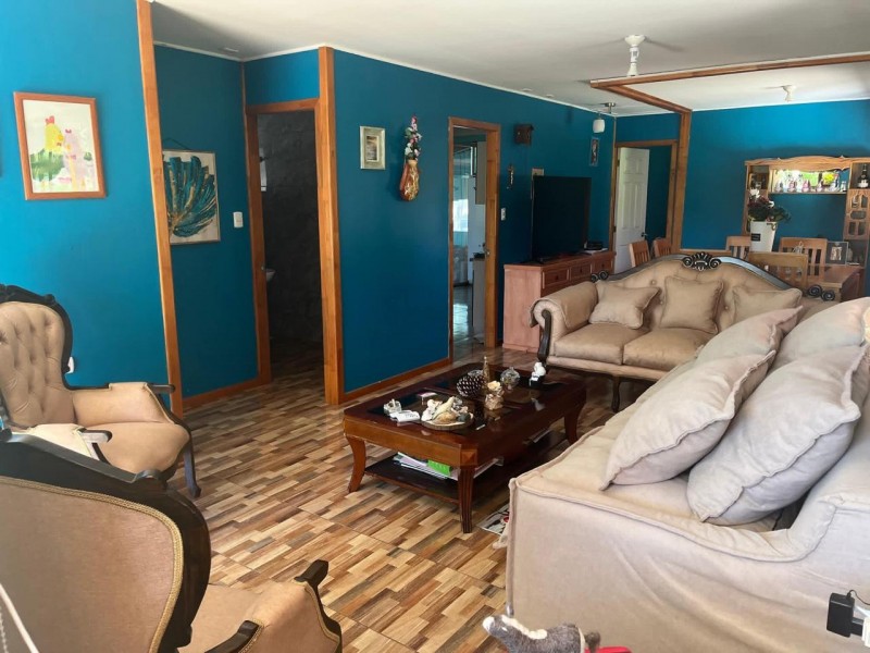 Casa de Campo Ubicada en Hermosa Parcela San Carlos