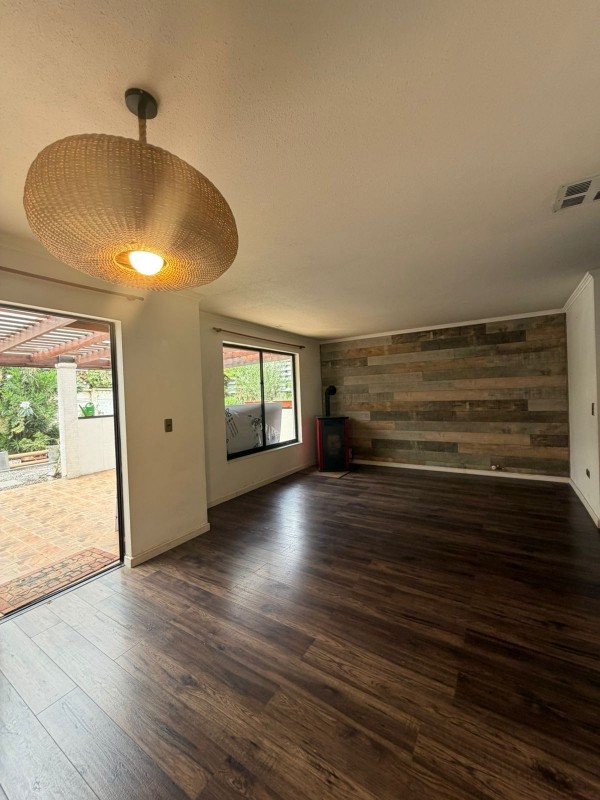 Vendemos Casa Remodelada en Villa Barcelona