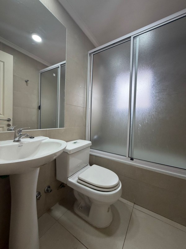1. Se Vende Casa Con Piscina y Quincho en Quilamapu