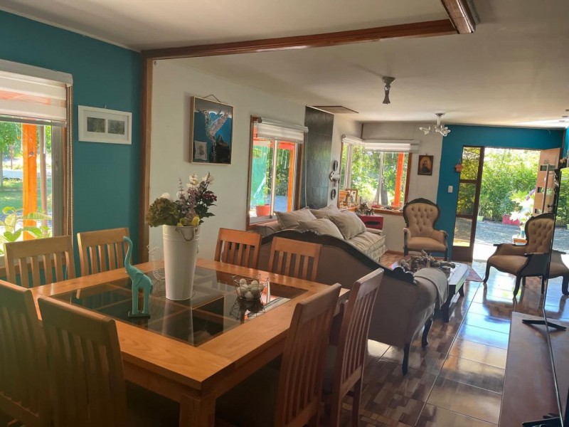 Casa de Campo Ubicada en Hermosa Parcela San Carlos