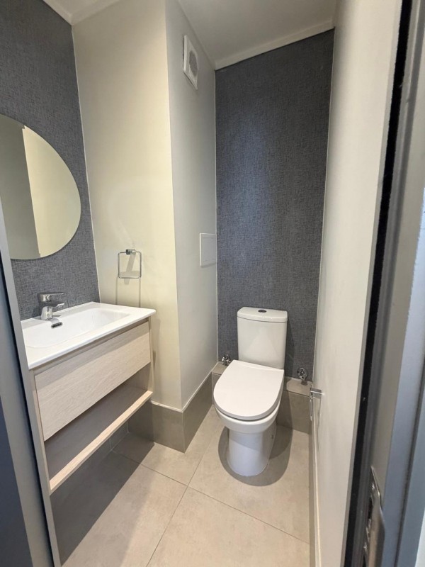 Arriendo Oficina Equipada en Edificio Urbano 18S