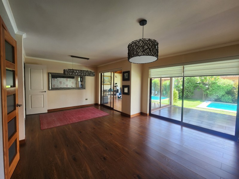 Venta Casa 4 Dormitorios Con Piscina Barrio el Corralero