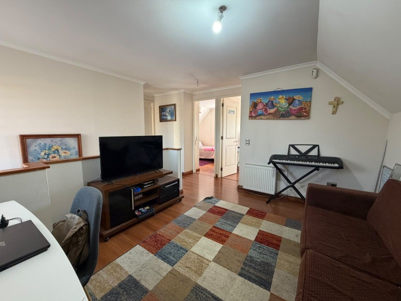 Casa en Venta en Barrio los Maderos Con Piscina y Quincho