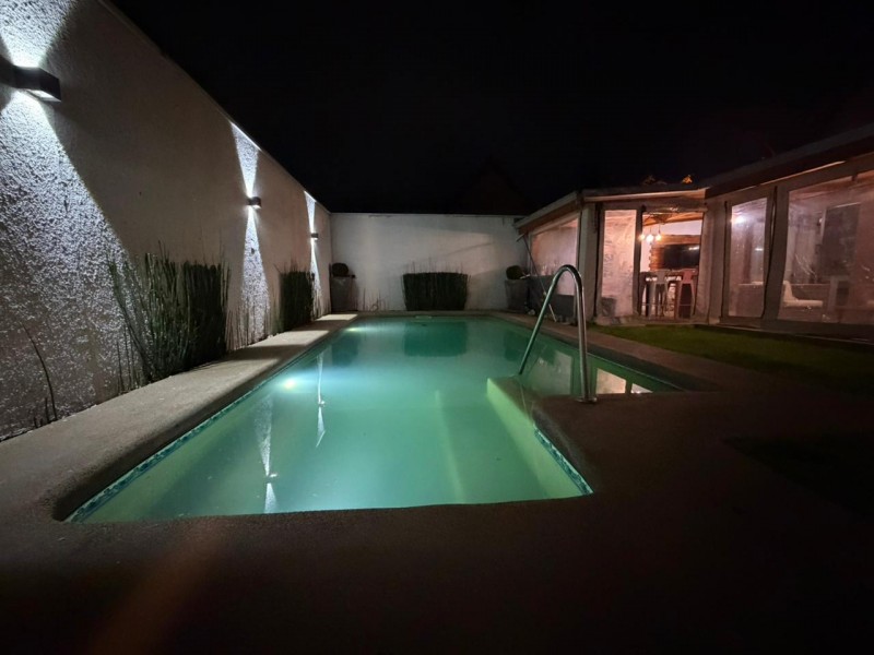 Venta Casa 5 Dormitorios en Quilamapu Con Piscina y Quincho