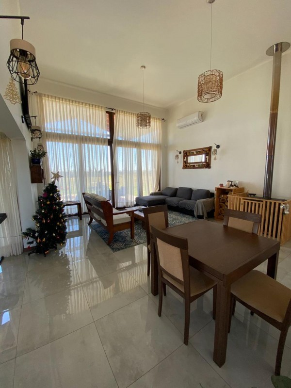 Vende Casa en Loteo Laurel de Oro, Camino A Coihueco 7,5Km
