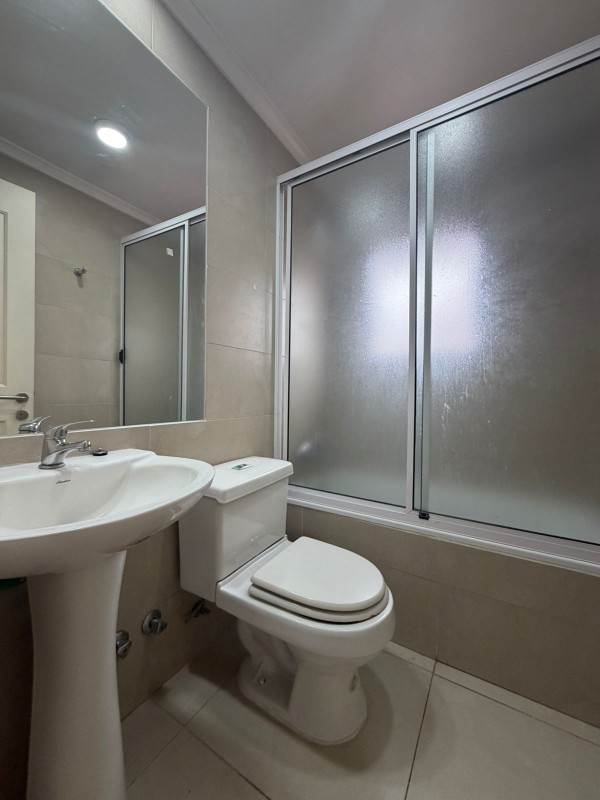 1. Se Vende Casa Con Piscina y Quincho en Quilamapu