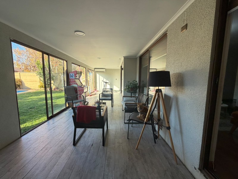 Casa en Venta en Barrio los Maderos Con Piscina y Quincho