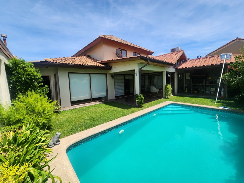 Venta Casa 4 Dormitorios Con Piscina Barrio el Corralero