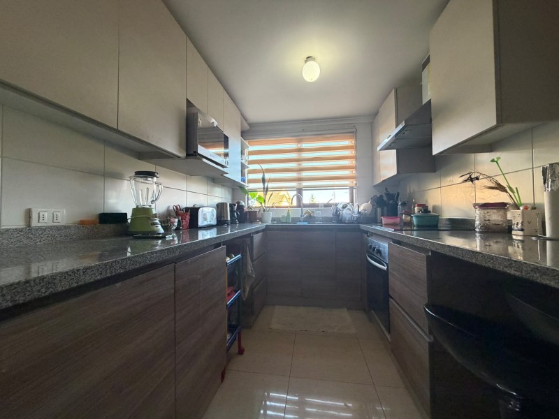 Casa en Venta en Barrio los Maderos Con Piscina y Quincho