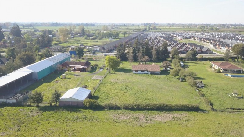 Fotografía de Venta Terreno Con Casa Cerca Strip Center Parque Urbano