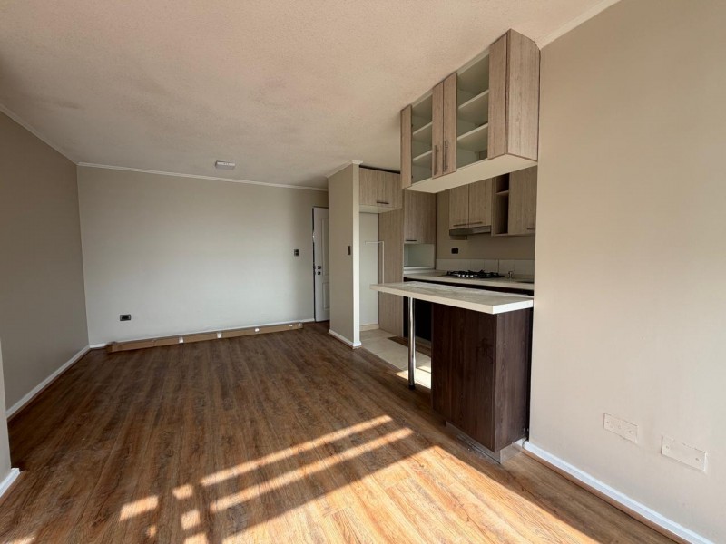 Arriendo Departamento 3D 2B Con Estacionamiento Cumbres de C