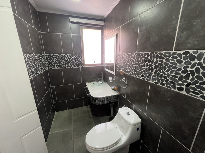 Hermosa Casa en Condominio Bordemar 6H/3B/2E/b, Uf 6200