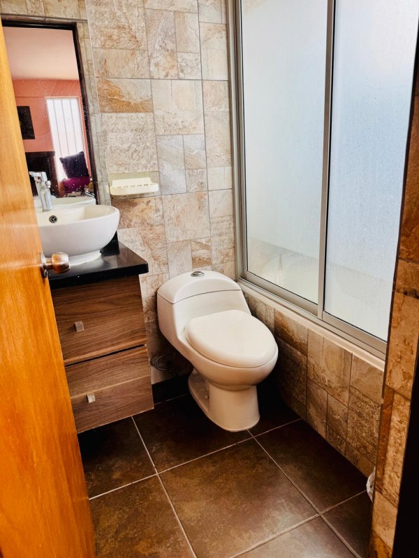 Hermosa Casa Sector Sur, Coviefi, 5D/4B/e, Uf 15000