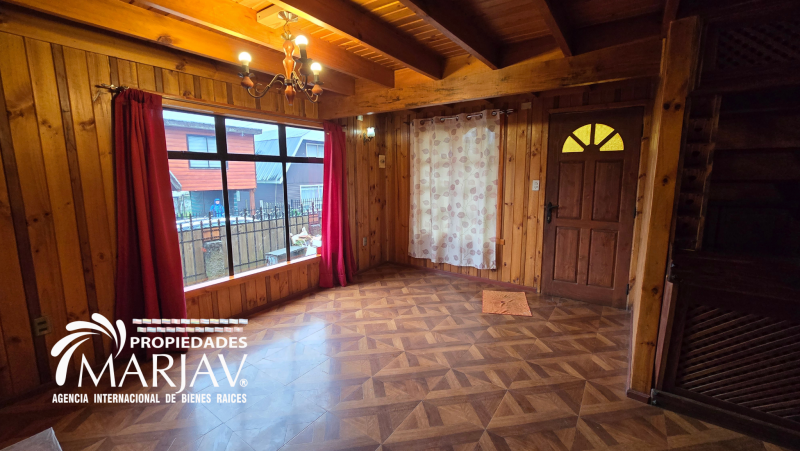 Venta de Casa Urbana en Villarrica Bien Ubicada