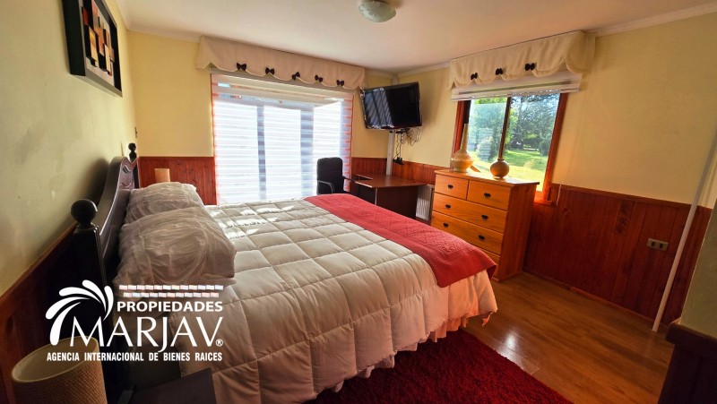 Casa de Arquitectura Única en Lomas de Villarrica