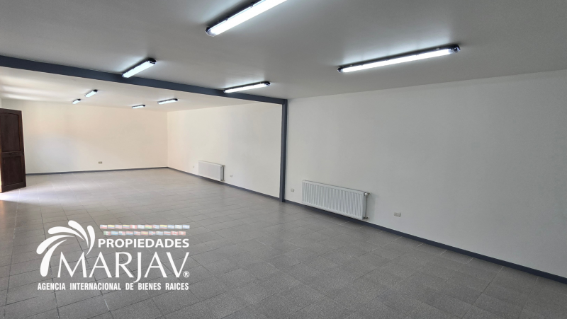 🏢 Propiedades Marjav Arrienda Amplio Local Comercial en Ple