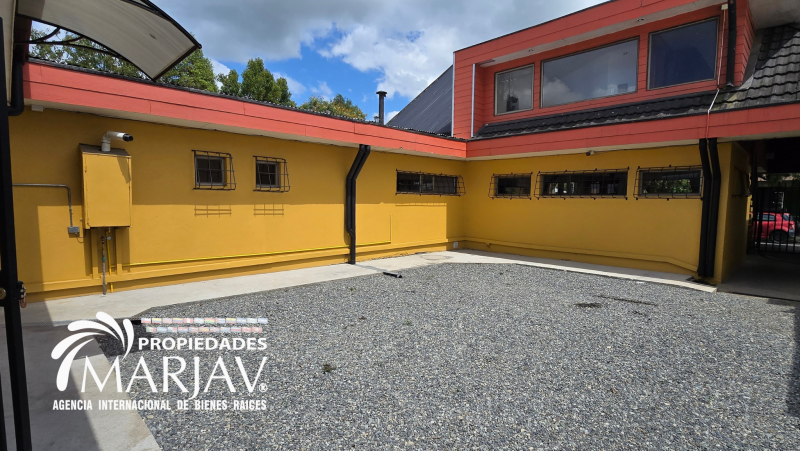 Arriendo de Local de 328 M² en Pleno Villarrica Comercial