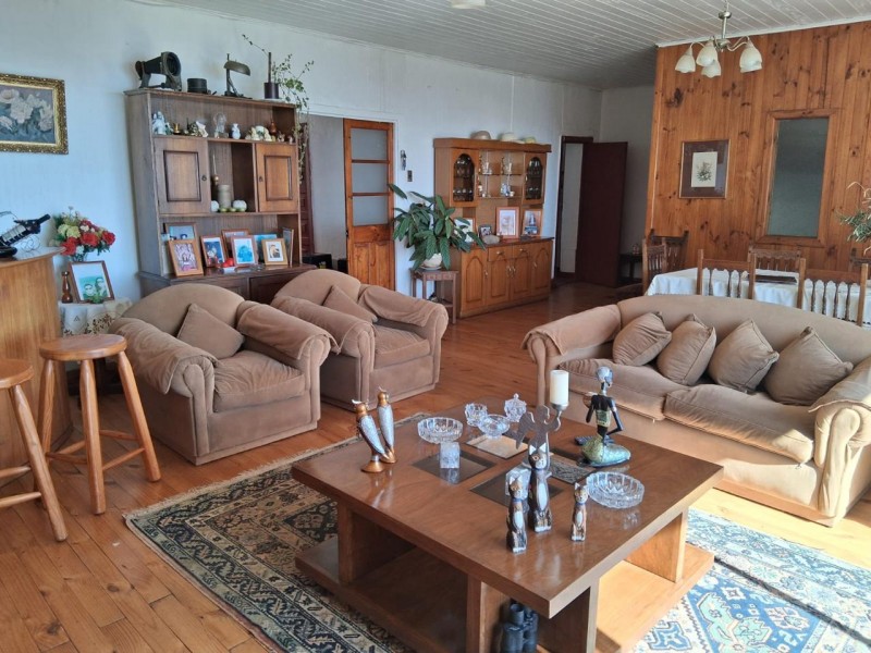 Propiedades Marjav Vende – Oportunidad de Casa Hermosa y Cab