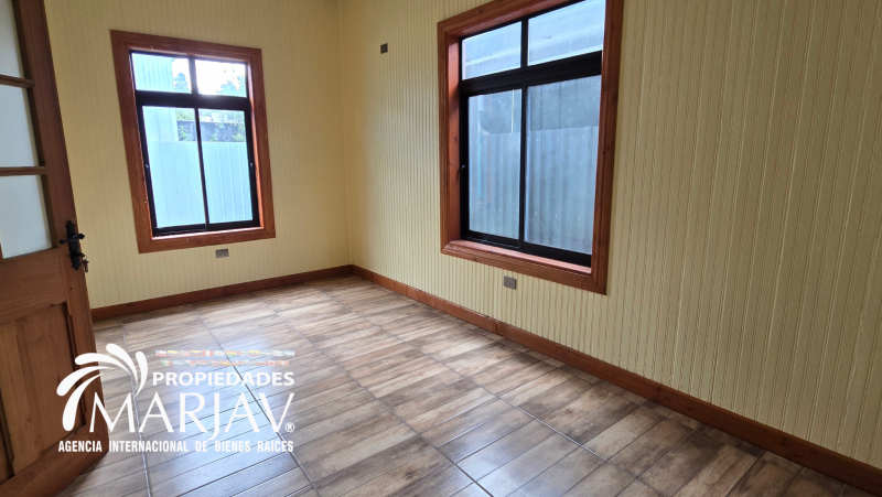 Arriendo de Local Comercial Con Galpón y Oficinas Villarrica