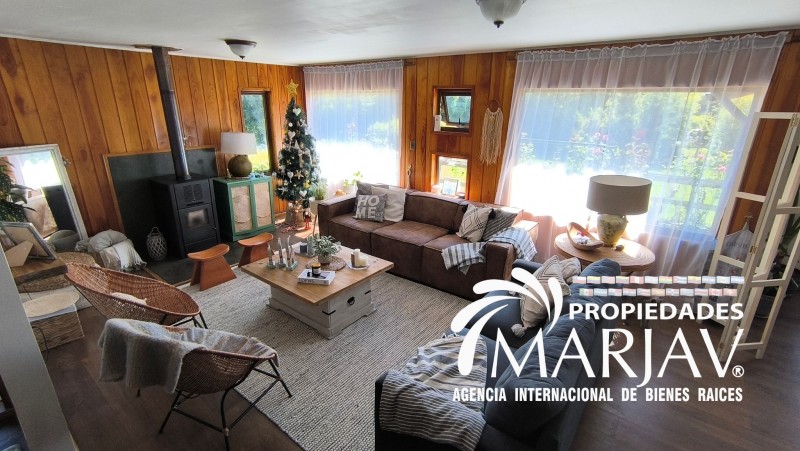 la Propiedad de 5.000M² Con 2 Casas + Quincho Villarrica