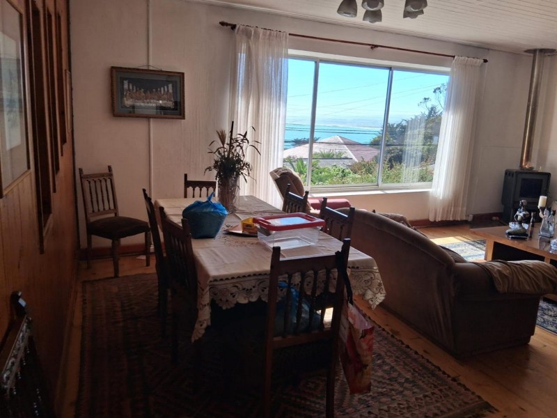 Propiedades Marjav Vende – Oportunidad de Casa Hermosa y Cab