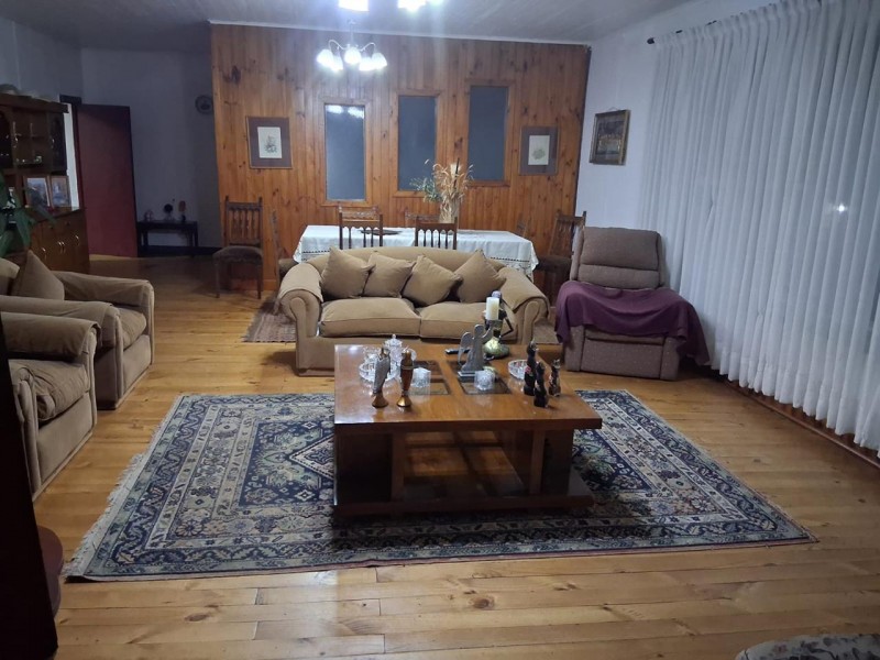 Propiedades Marjav Vende – Oportunidad de Casa Hermosa y Cab