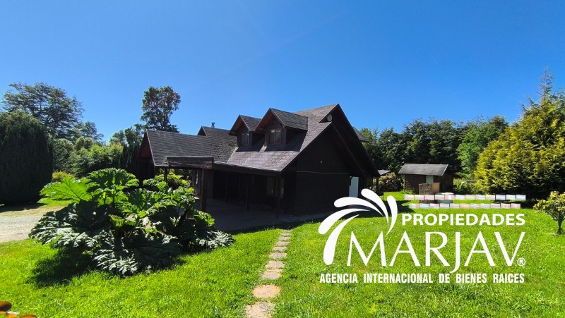 la Propiedad de 5.000M² Con 2 Casas + Quincho Villarrica