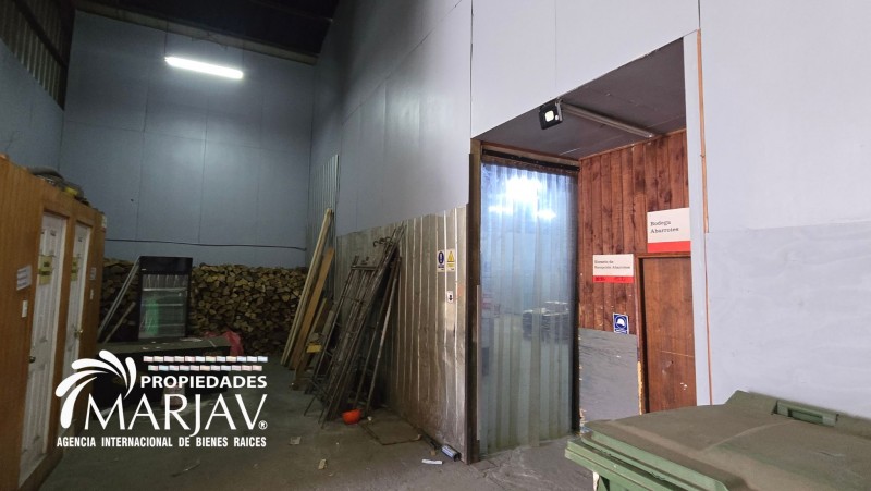 Arriendo Comercial de Galpon en Pleno Centro de Villarrica
