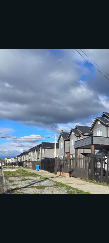 Se Arrienda Amplia Casa en Villarrica..