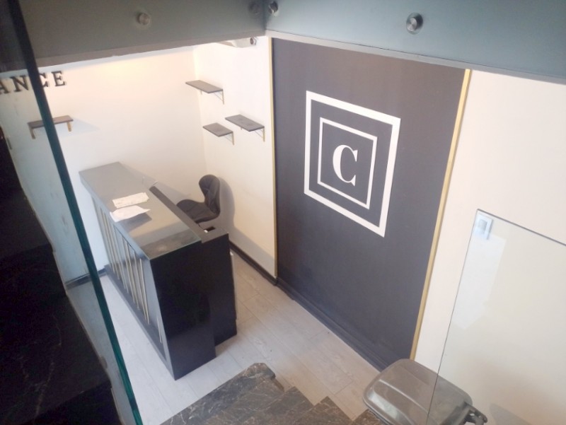 Oportunidad, Local Comercial en Alonso de Cordova, Vitacura