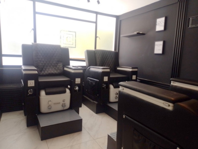 Oportunidad, Local Comercial en Alonso de Cordova, Vitacura
