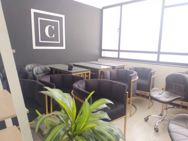 Oportunidad, Local Comercial en Alonso de Cordova, Vitacura