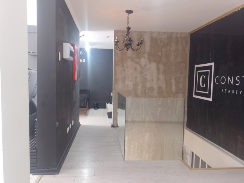 Oportunidad, Local Comercial en Alonso de Cordova, Vitacura
