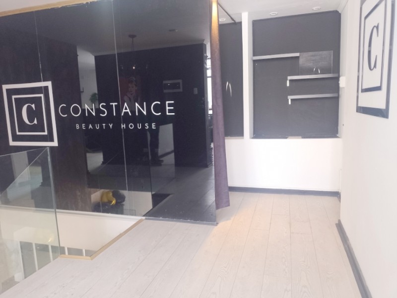 Oportunidad, Local Comercial en Alonso de Cordova, Vitacura