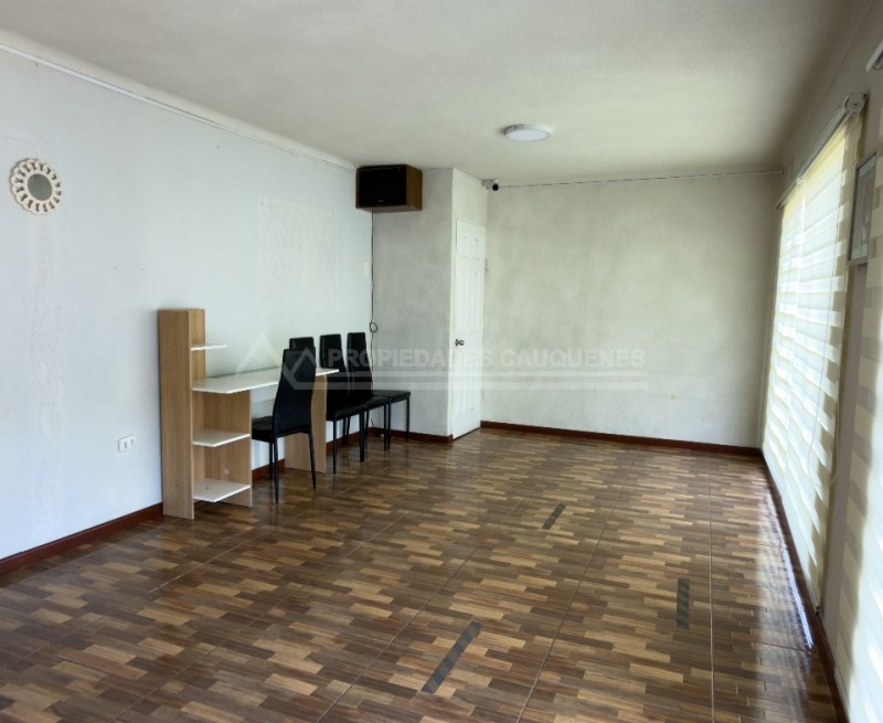 Casa para Destino Comercial en Pleno Centro de Cauquenes