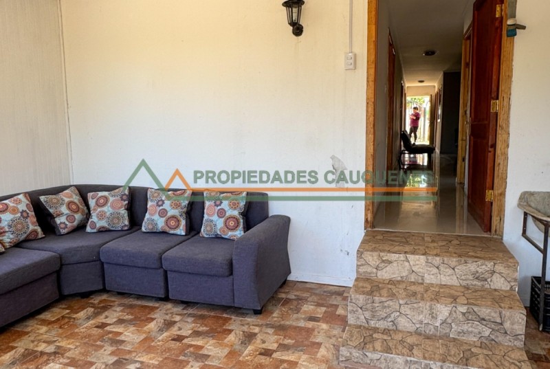 Casa Tipo Hostal Con Terreno, Ideal para Fines Comerciales
