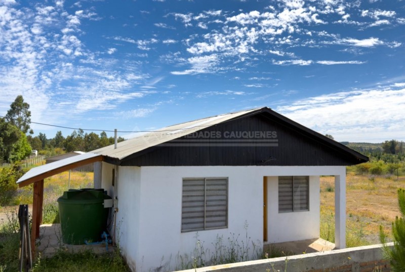 Arriendo de Oficinas Con Casa y Amplio Terreno — Ruta 128