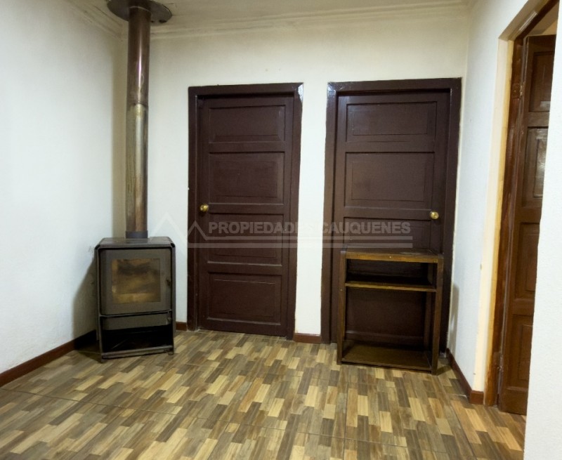 Casa para Destino Comercial en Pleno Centro de Cauquenes