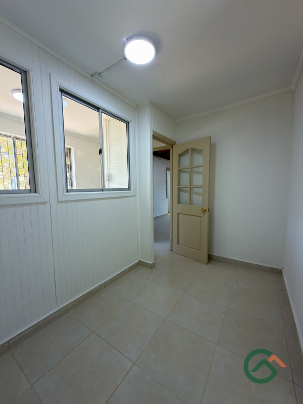 Casa Comercial, en Av Claudina Urrutia