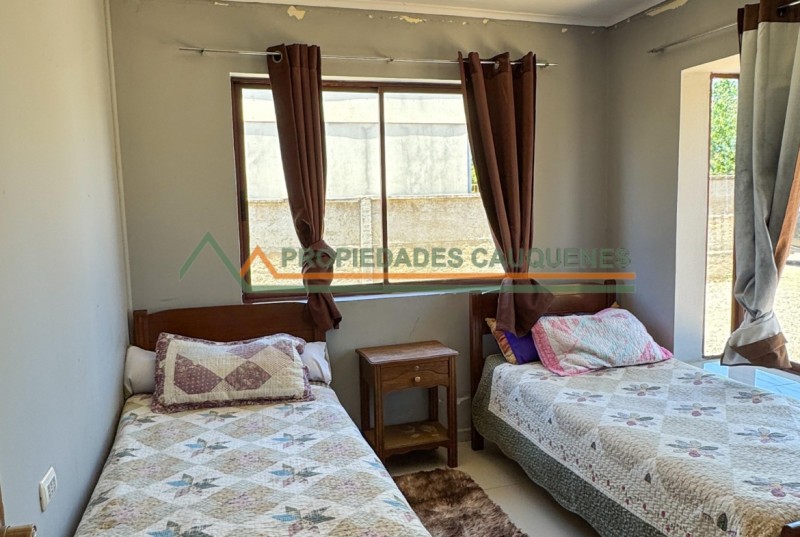 Casa Tipo Hostal Con Terreno, Ideal para Fines Comerciales