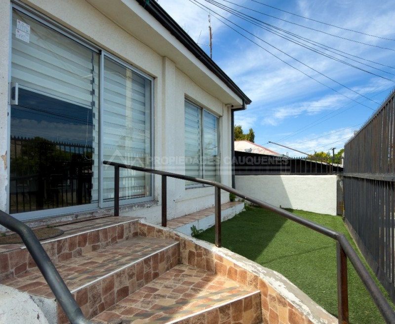 Casa para Destino Comercial en Pleno Centro de Cauquenes