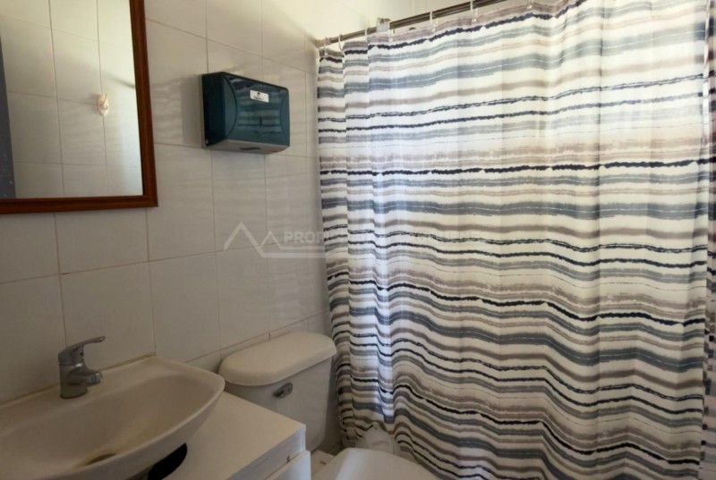 Arriendo de Oficinas Con Casa y Amplio Terreno — Ruta 128