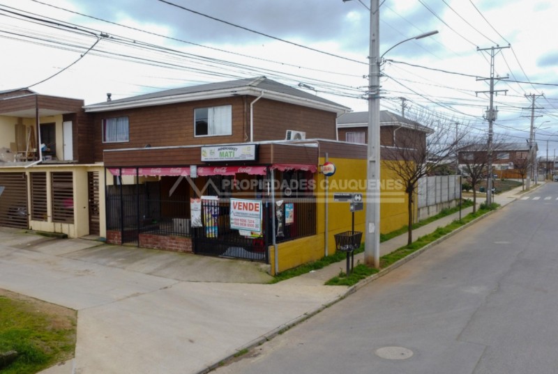 Casa Esquina Con Local Comercial en Villa los Trigales