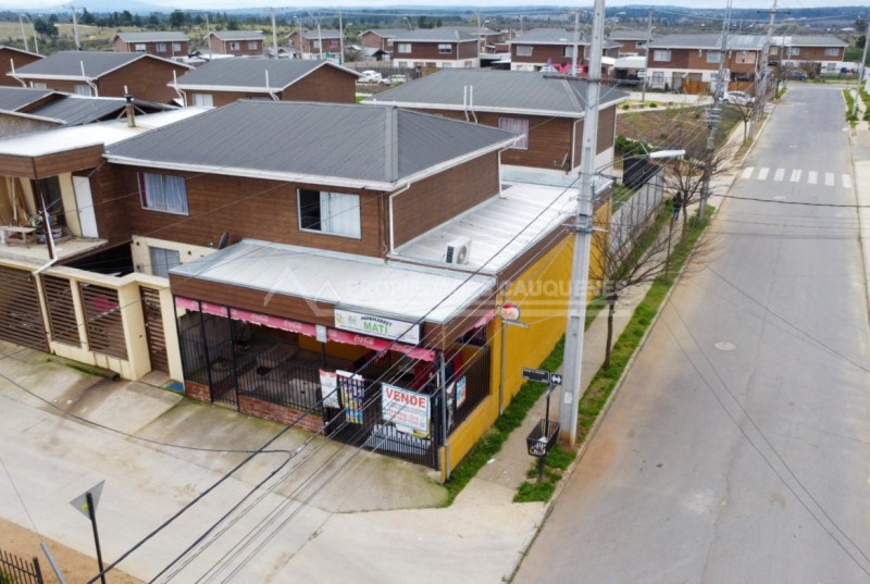 Casa Esquina Con Local Comercial en Villa los Trigales