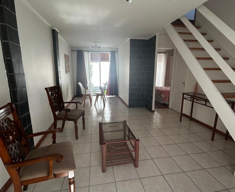 Casa en Villa los Robles, Cauquenes.
