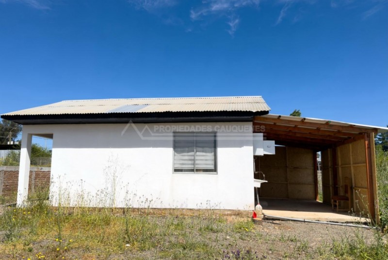 Arriendo de Oficinas Con Casa y Amplio Terreno — Ruta 128